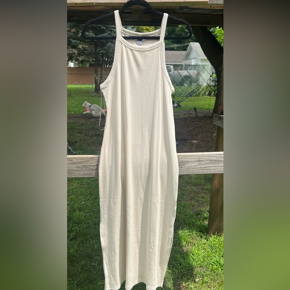 Rib knit. Body con dress